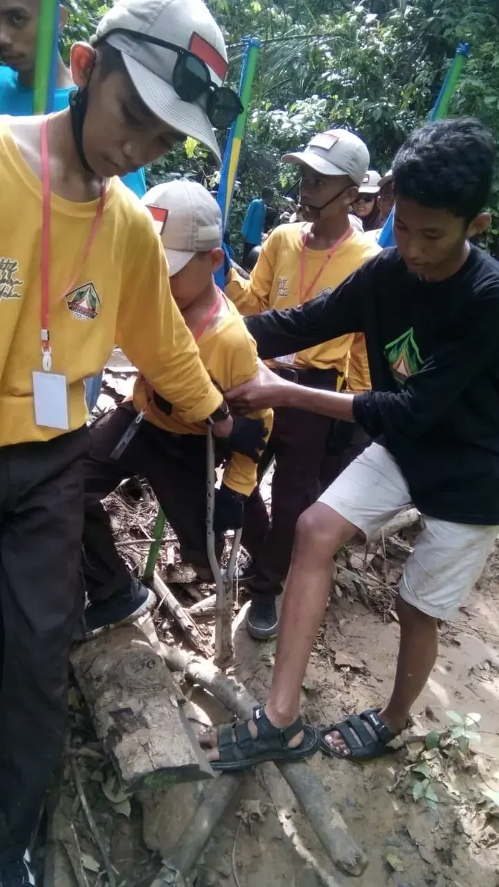 Punya Keterbatasan Fisik, Pramuka Difabel Ini Mampu Jelajahi Hutan Saat Jamcab Muna