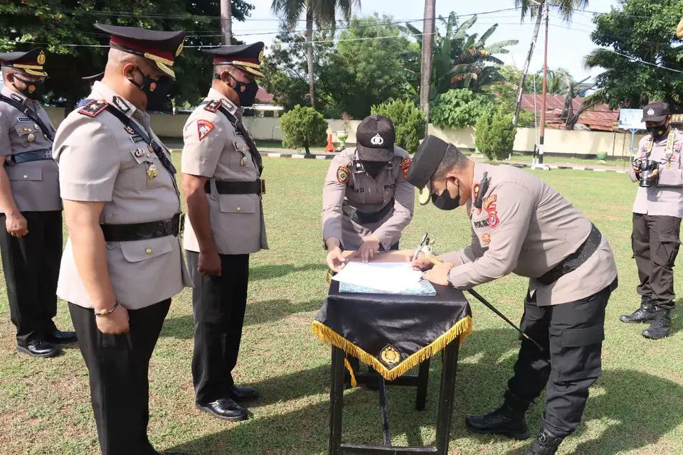 Kapolres Baubau Pimpin Sertijab Wakapolres