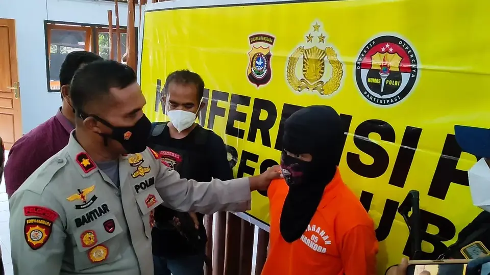 Diduga Edarkan Sabu-sabu, Dua Warga Muna Ditangkap di Baubau