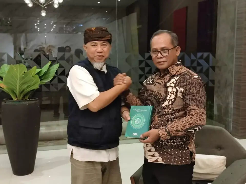Program Badan Wakaf Al-Qur'an (BWA). Sultan Izat: Menolong. Sekda Hardhy: Berwakaf di BWA