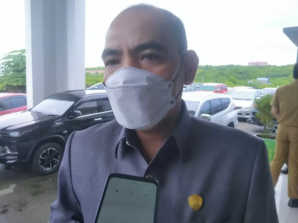 DPRD Baubau Merombak AKD