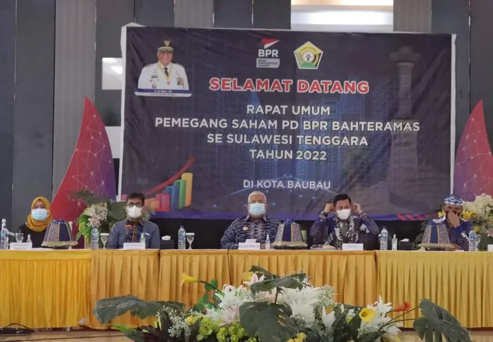 Ali Mazi Menghadiri RUPS BPR Bahteramas se-Sultra