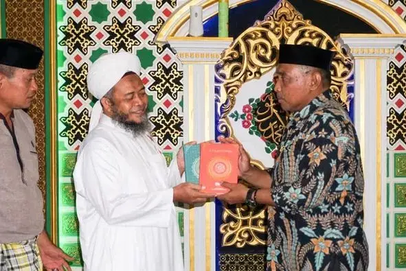 Monianse Gelontor Bantuan Masjid, Plus Wakaf Al-Qur'an BWA