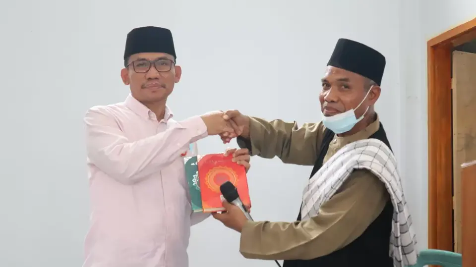 Keciprat 100 Al-Qur'an. La Ode Aswad: Sangat Membantu, Ayo Wakaf di BWA