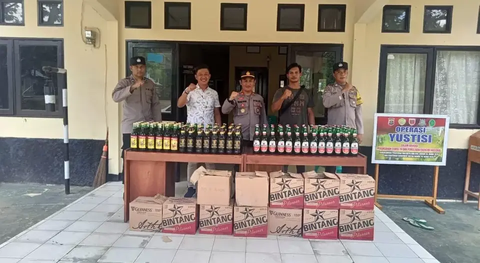 Operasi Pekat 2022, Polsek Bungi Amankan Ratusan Botol Miras