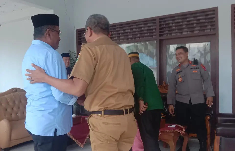 Sertijab, Samahuddin dan Yusup Saling Panggil Kakak Adik