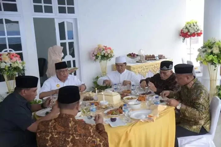 Gubernur Ali Mazi Halalbihalal di Buton