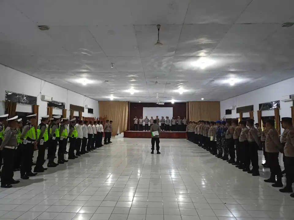Personil Polres Baubau Diingatkan Menjaga Sikap Selama Bertugas