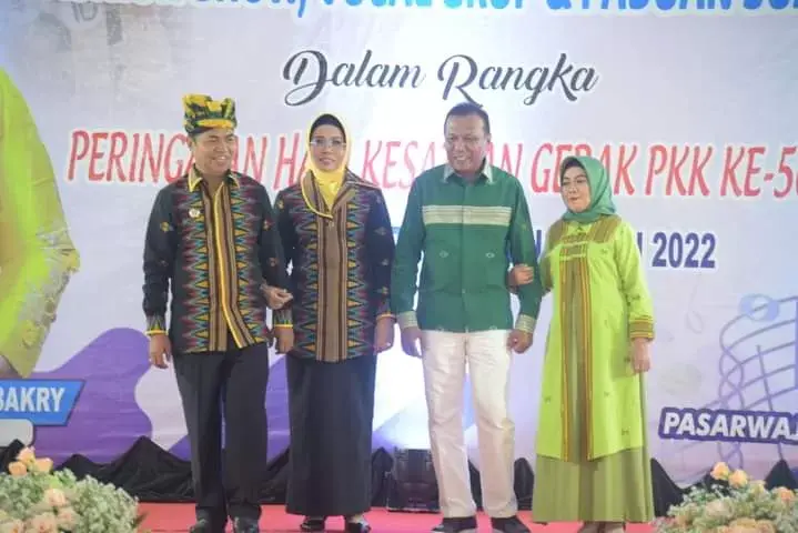 Fashion Show Semarakkan HKG ke-50 di Buton