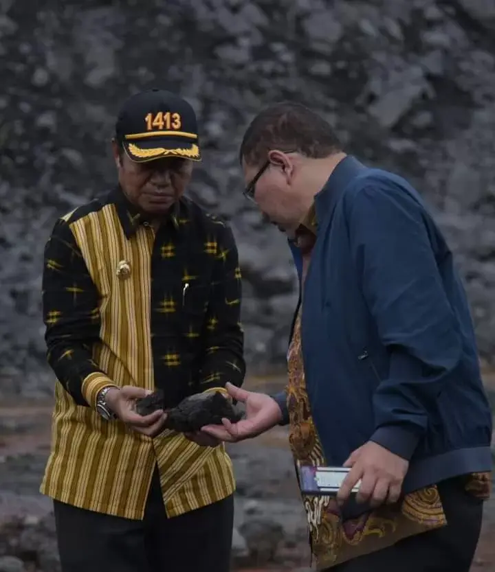 Kementerian PUPR Tinjau Tambang Aspal di Lasalimu