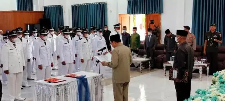 Lantik 39 Kades, Bupati: Kita Masih Punya Pekerjaan Rumah