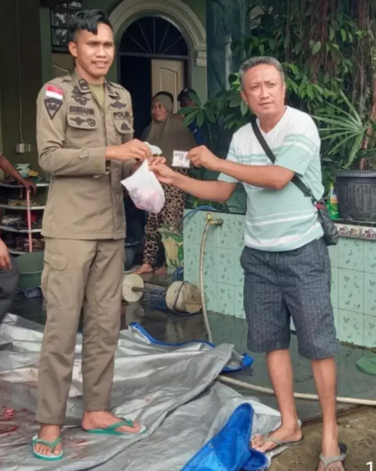 Brimob Batauga Kurban 2 Ekor Sapi di Timika Papua