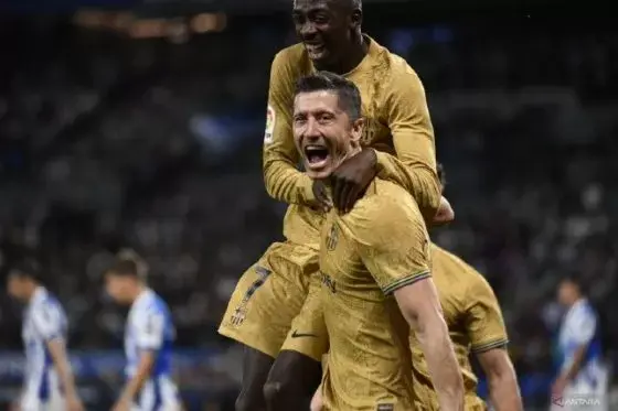 Barcelona Taklukan Sociedad, Lewandowski Borong Dua Gol