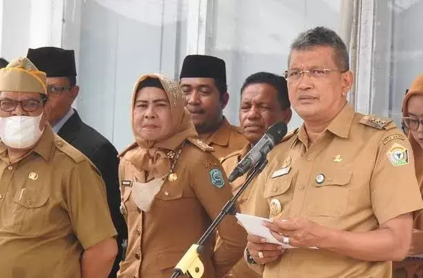Muhammad Yusup Wajibkan ASN dari Luar Tinggal Menetap dan BerKTP Buteng