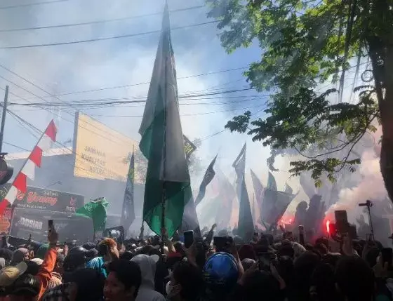 Respons Pelatih Aji Santoso dengan Pergeseran Jadwal Persebaya