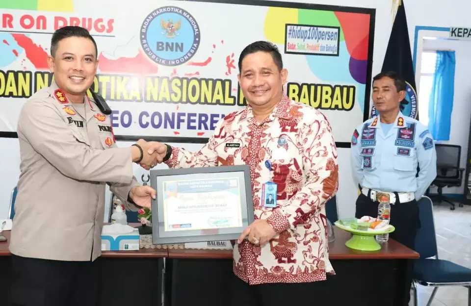 Polres dan Lapas Baubau Terima Penghargaan dari BNN Baubau