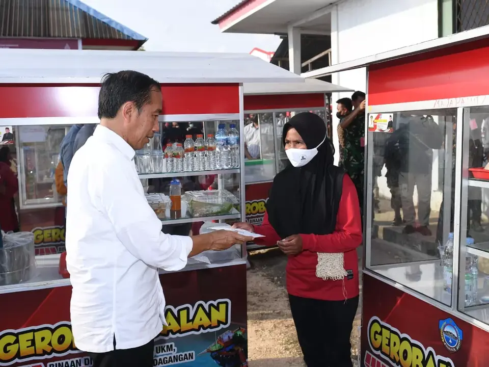 PKL di Buton Selatan Dapat Bantuan dari Jokowi