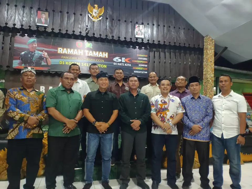 Wali Kota Baubau Menitip Aspirasi Pemekaran Kepton ke Pangdam Hasanuddin