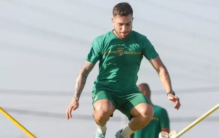 Higor Vidal Bakal Perkuat Persebaya saat Melawan Arema