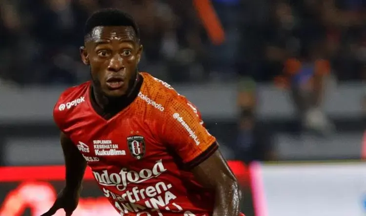 Bali United Jago Cetak Gol Melalui Sundulan Mbarga