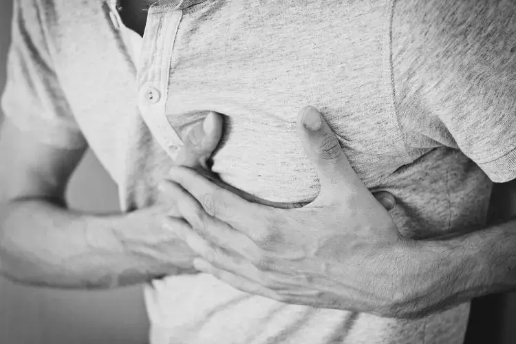 Sering Begadang Bisa Terkena Sakit Jantung dan Diabetes
