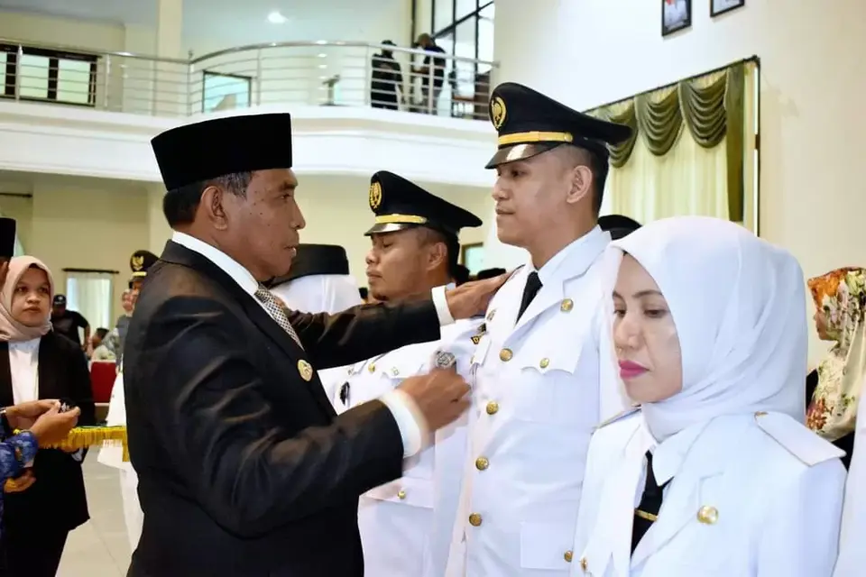Monianse Peringatkan Lurah Serius Melayani Masyarakat