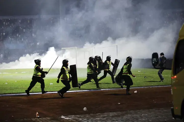 Stadion Kanjuruhan Dinilai Tak Layak Menggelar High Risk Match