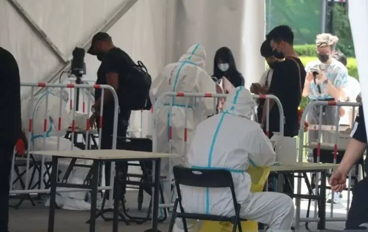 Warga Tiongkok Mengeluhkan Kesulitan Masuk Kota Beijing