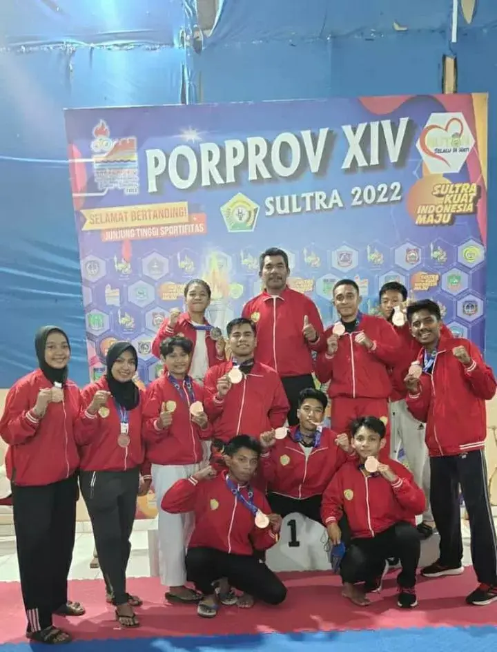Baubau Menyabet 1 Perak dan 10 Perunggu di Cabor Karate