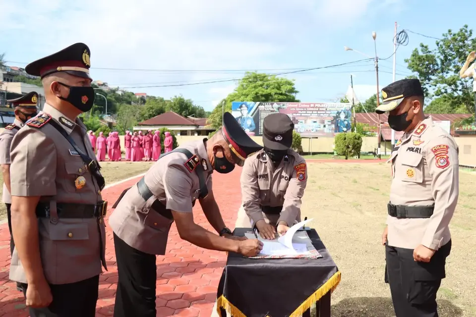 Sejumlah Pejabat Polres Baubau Berganti