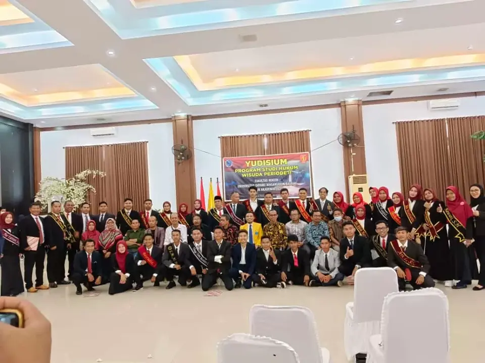 41 Mahasiswa Hukum Unidayan Diyudisium