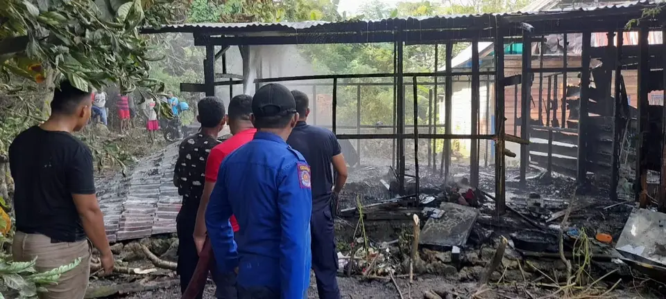 Antar Anak ke Sekolah, Pulang Rumah Ludes Terbakar