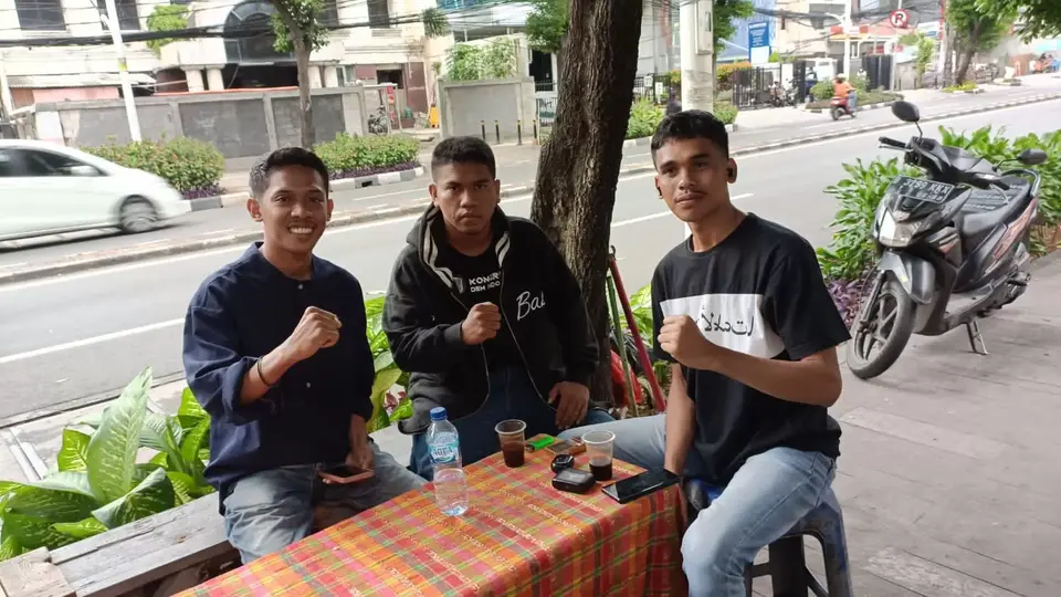 Muna Barat Dalam Paradigma To Be, Or Not To Be