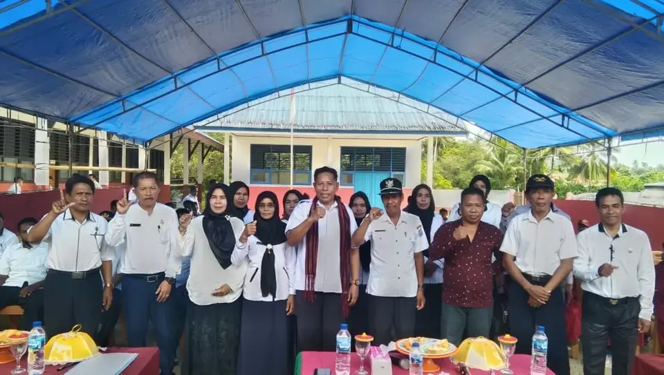 Wabup Butur Kenang Masa Kecil di SD Negeri Mata