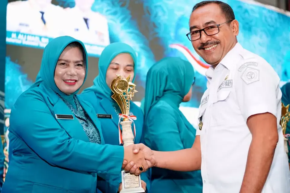 PKK Baubau Borong Lima Piala Provinsi dan Satu Nasional