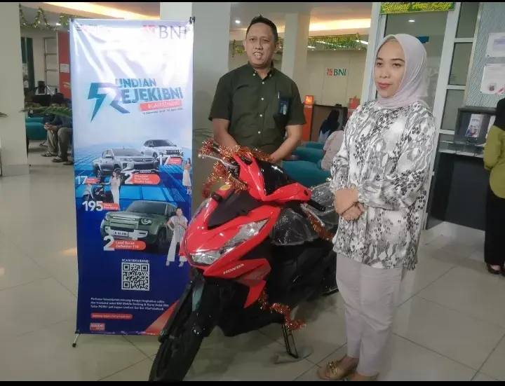 Iseng Tukar Poin, IRT di Baubau Ketiban Hadiah Motor dari BNI