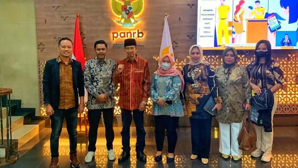 DPRD Baubau Bawa Aspirasi Guru Honorer ke KemenPAN-RB