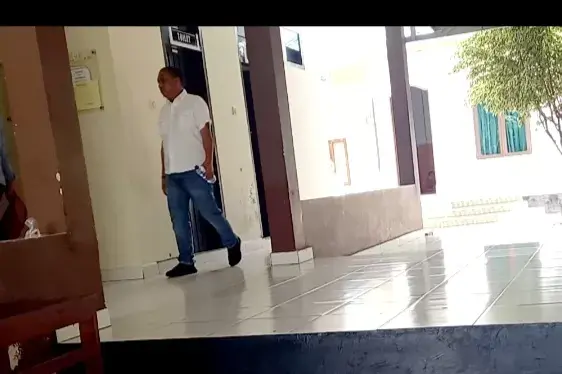 Jaksa Periksa Mantan Bupati Busel