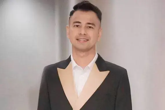 Raffi Ahmad Batal Haji Tahun Ini