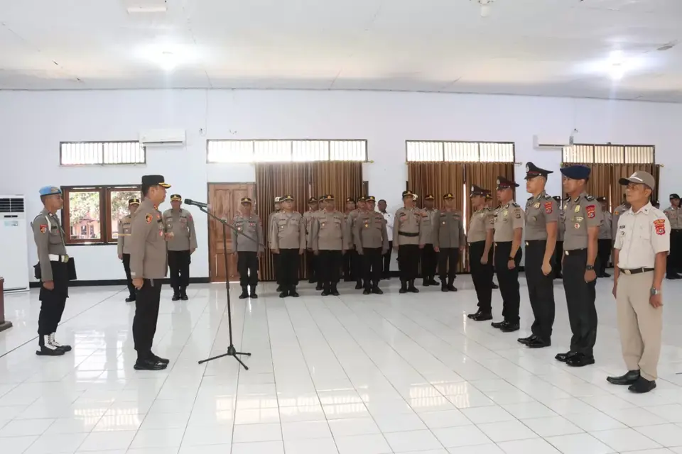 27 Aparatur Polres Baubau Dapat 'Kado' Kenaikan Pangkat