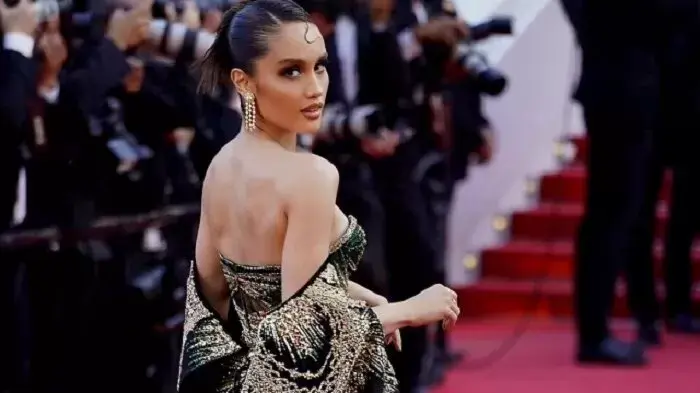 Tokoh-Tokoh Dunia yang Membentuk Kepribadian Cinta Laura