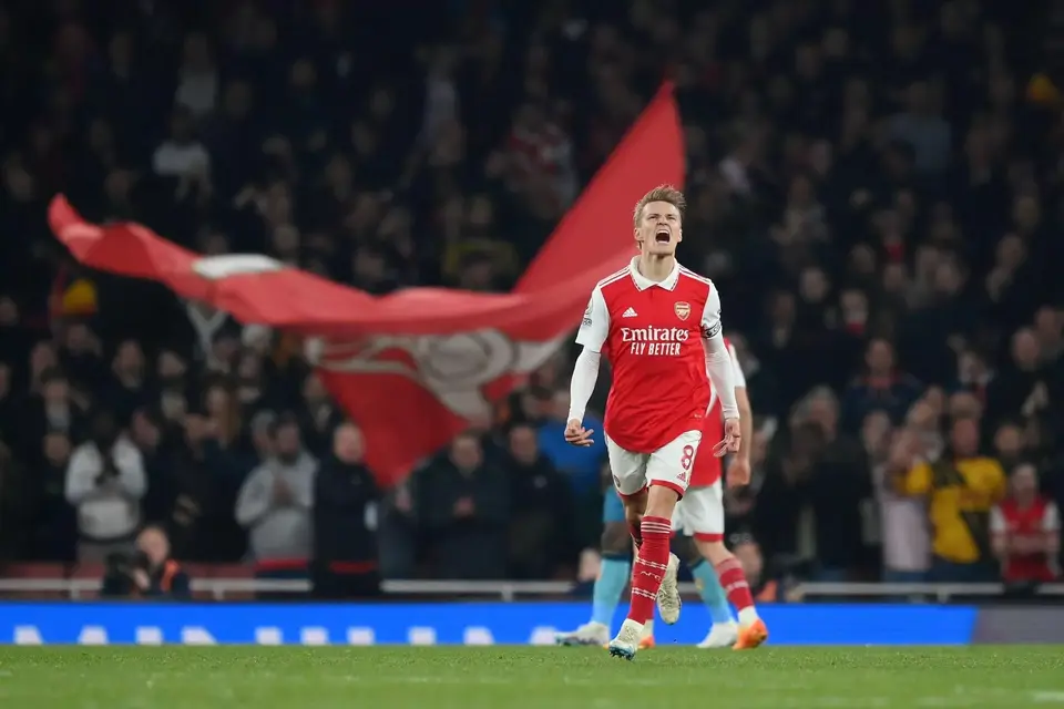 Jelang Derby London, Martin Odegaard Perpanjang Kontrak dengan Arsenal