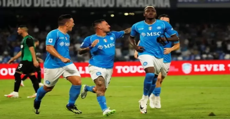 Nove Punti Tantangan Napoli