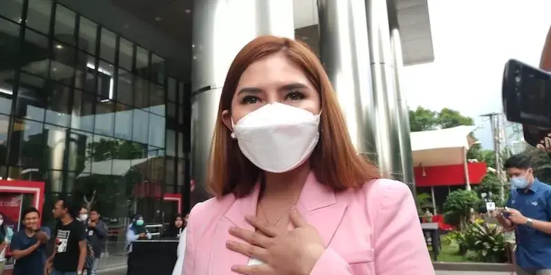 Pramugari Private Jet RDG Airlines Kembali Diperiksa KPK, Dalami Uang Pemberian Lukas
