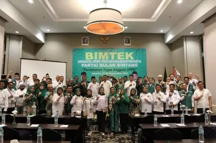 Kader Diminta Cintai Partai untuk Mengabdi kepada Rakyat