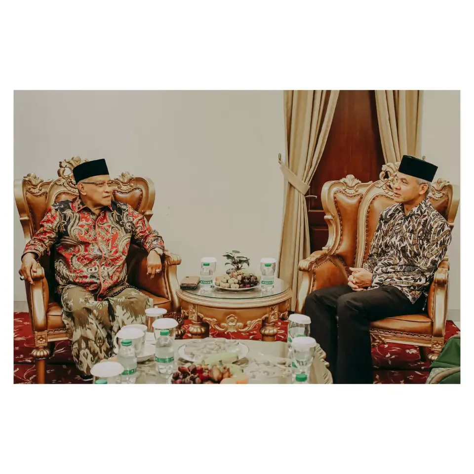Raih Dukungan 2/3 Warga NU di Pilpres 2024, Ganjar Sowan ke Ponpes