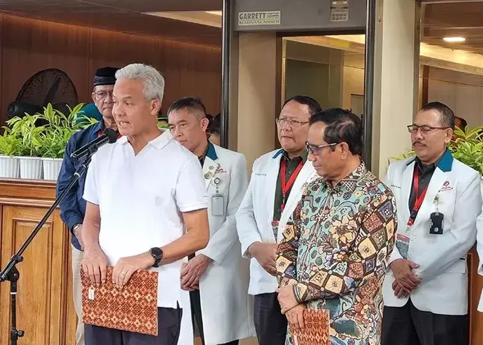 Ganjar Akui Ingin Tarik Khofifah dan Ridwan Kamil
