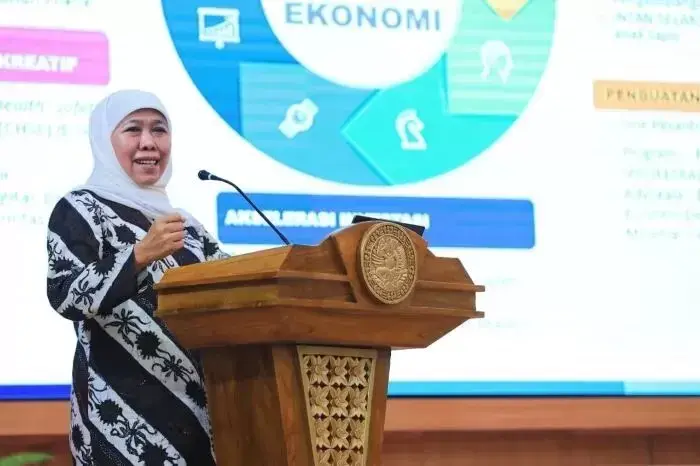 Pulang Umrah, Gubernur Jawa Timur Siap Jadi Juru Kampanye Prabowo-Gibran