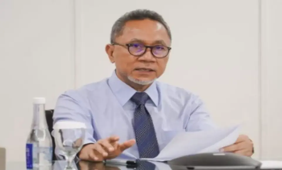 Zulhas Didesak Minta Maaf pada Umat Islam