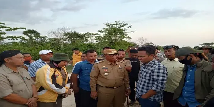 Ganti Rugi Tanaman di Lakalamba, Pemkab Mubar Diduga "Beli Kucing dalam Karung"